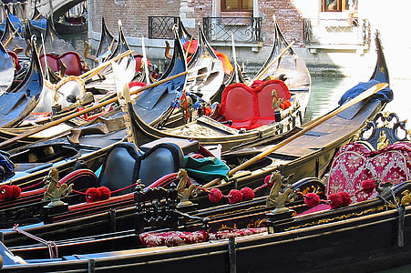 gondoly, Itálie, Benátky, gondoliér, kanál, lodě, kanály