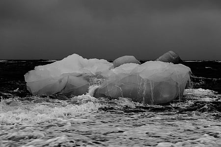 escala de grises, Fotografía, iceberg, flotando, cuerpo, agua, Océano