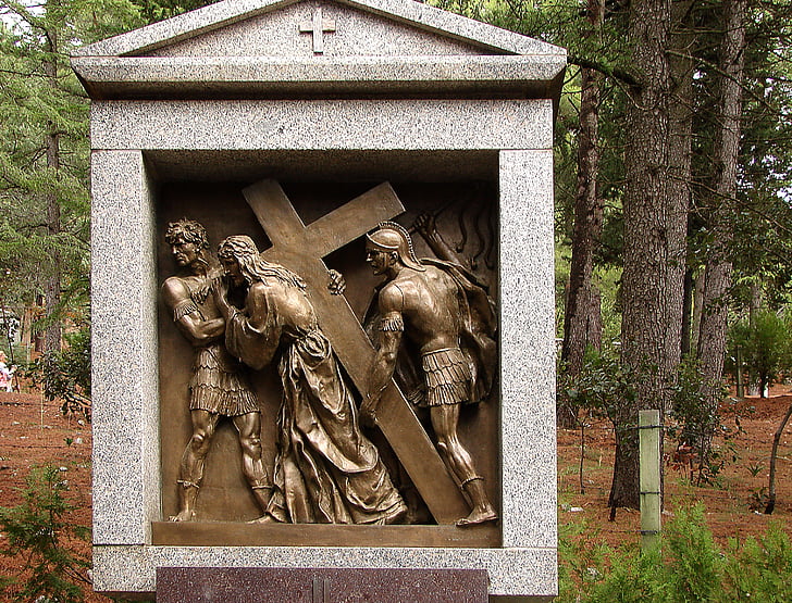 stations of the cross, cross, suffering, faith, memory, italy, sacred