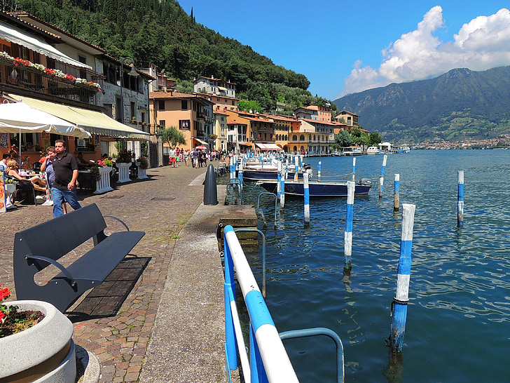 Lago diseo, Włochy, Jezioro, wody, Widoki, Latem, niebieski