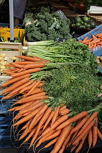 cenoura, brócolis, mercado