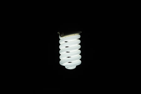 Branco, em espiral, fluorescente, lâmpada, lâmpada de iluminação, fundo preto, Studio um tiro