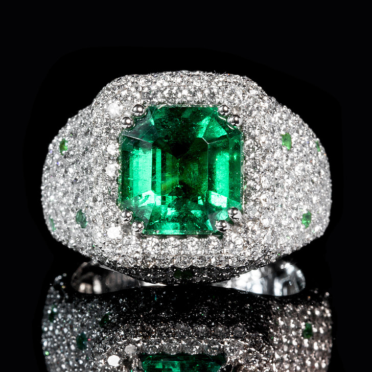 Emerald, ring, kleur po, Diamond set