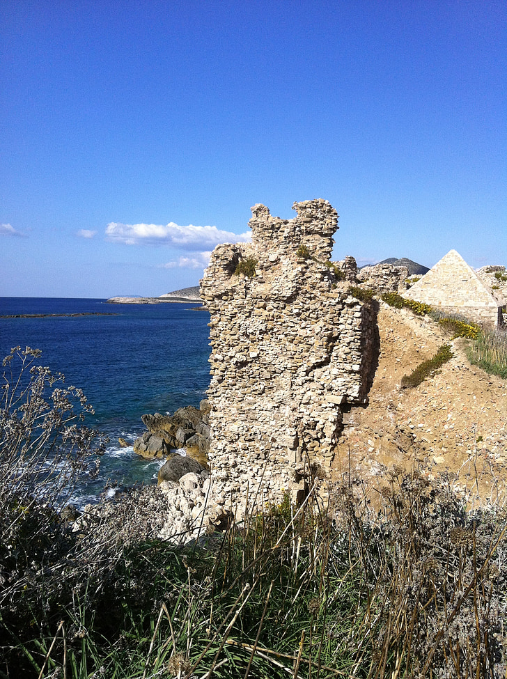 Görögország, tenger, ősi vár, romok, sziklák, kövek, sziklák