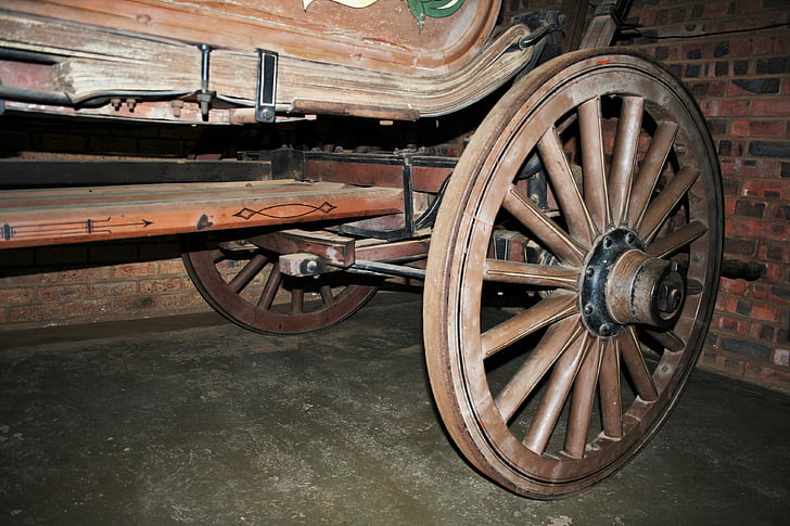 Wagon wheel, hjulet, runda, trä, ekrar, robust, under transport