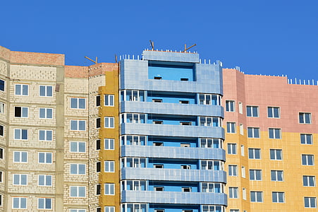 Apartamentai, Architektūra, balkonai, blokas, mėlynas dangus, pastatas, verslo