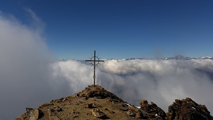 2780 Hirtzer Berg, Berg, Wolken, Peak