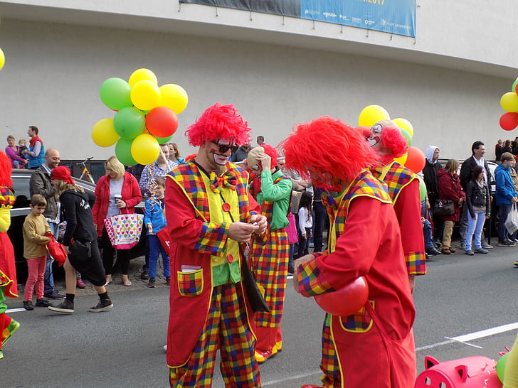 Festzug, Clowns, bunte, Luftballons, lustig