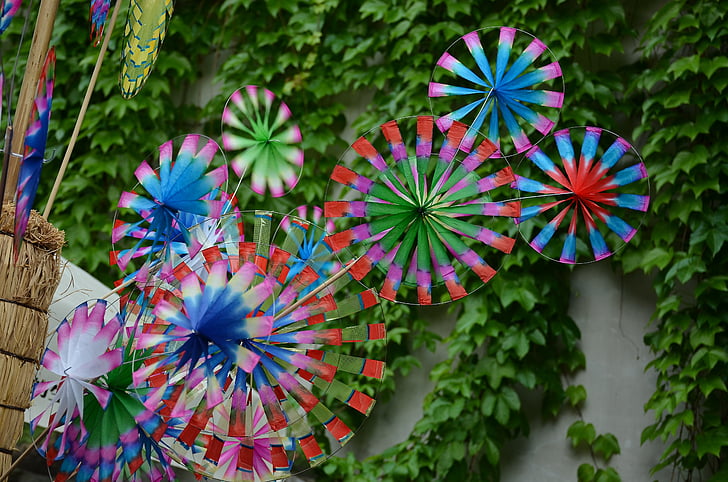 Molí de vent, joguines, color