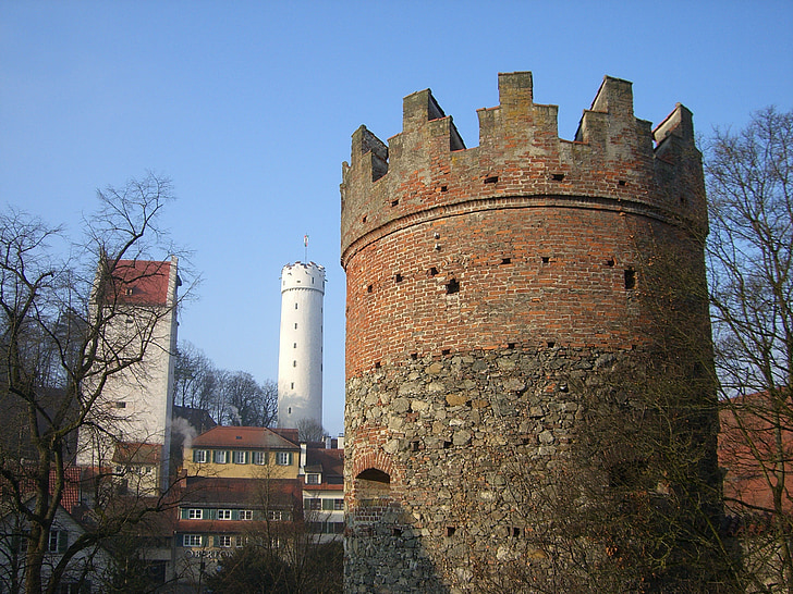 Ravensburg, miesto centras, Viduramžiais, gynybos bokštas, viršutinėje vartų, miltų maišas, tvirtovės sienos