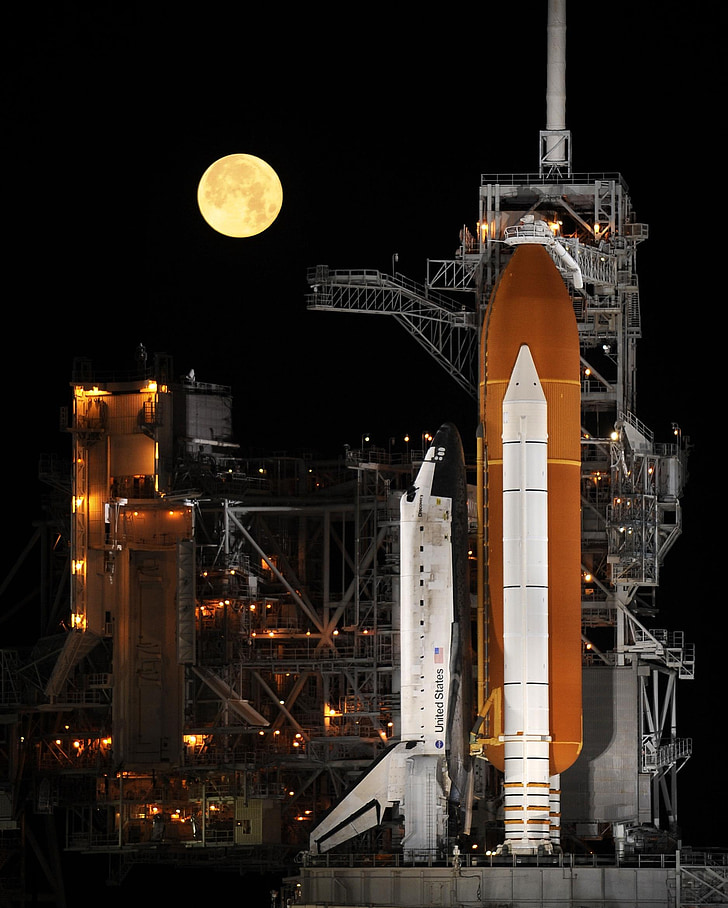 rocket launch, night, space shuttle, launch pad, discovery, nasa, launch preparation