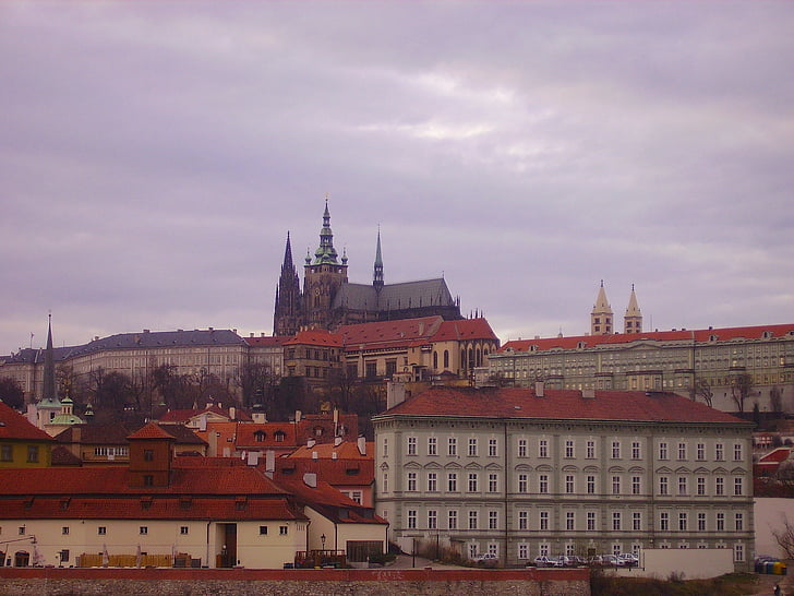 Prága, Cseh Köztársaság, város, városi, épületek, templom, Sky