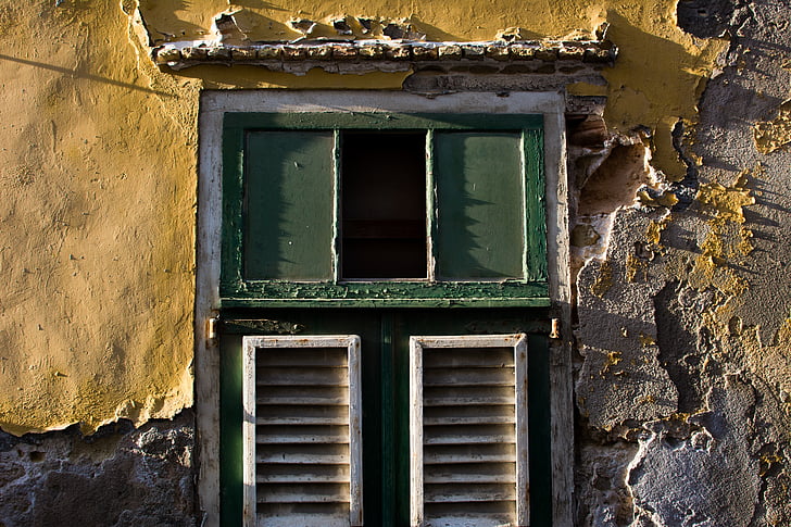 fenêtre de, vieux, mur, carie, abandonné, peinée, écaillage