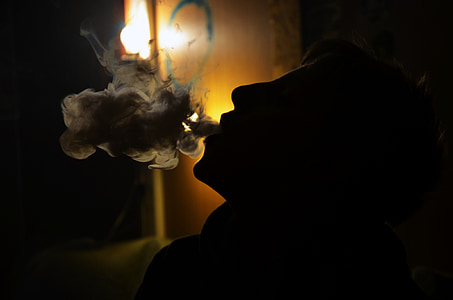 fumée, garçon, la séance photo, silhouette, cigarette, ami (e), lampe