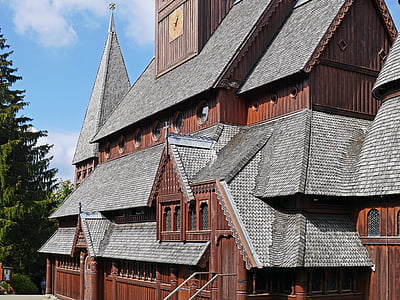 Stabkirche, Dachlandschaft, kunstvoll, robuste, Dachgauben, Firste, Schindel
