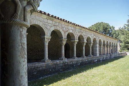 Frankrijk, oostelijke Pyreneeën, Codalet, Abdij, Saint-michel cuxa, erfgoed, 11e eeuw