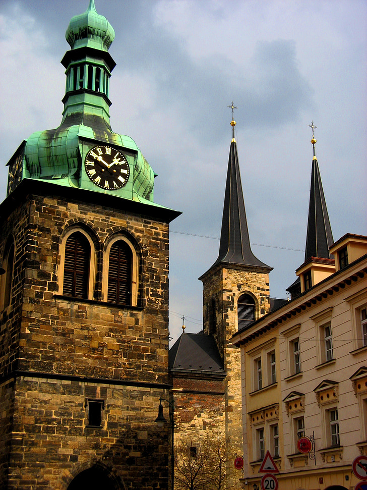 Prague, baznīca, jumts