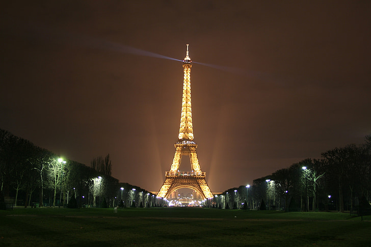 Eiffel-torni, Pariisi, muistomerkki, yö, valot, värikäs, symboli