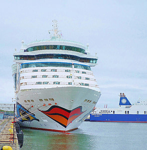 kyss munn, cruiseskip, Aida, Bella, port, Gøteborg, Sverige
