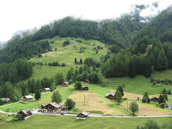 Seefeld, Suiza, Valle de la montaña, agricultores, Prado, casas, Inicio