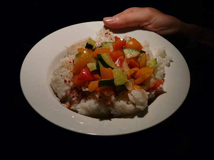 eat, rice dish, paprika, zucchini, rice, plate, serve