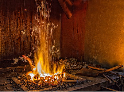 огонь, Кузница, деревня Кузница, свечения, пламя, огонь - природное явление, тепло - температура