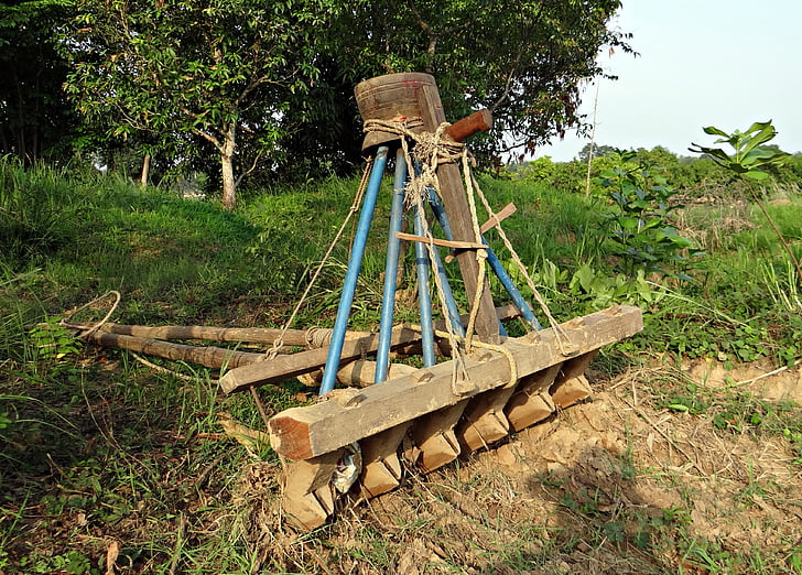 dispensador de llavor, Jardinera de llavor, implementació de la granja, tradicional, Karnataka, l'Índia
