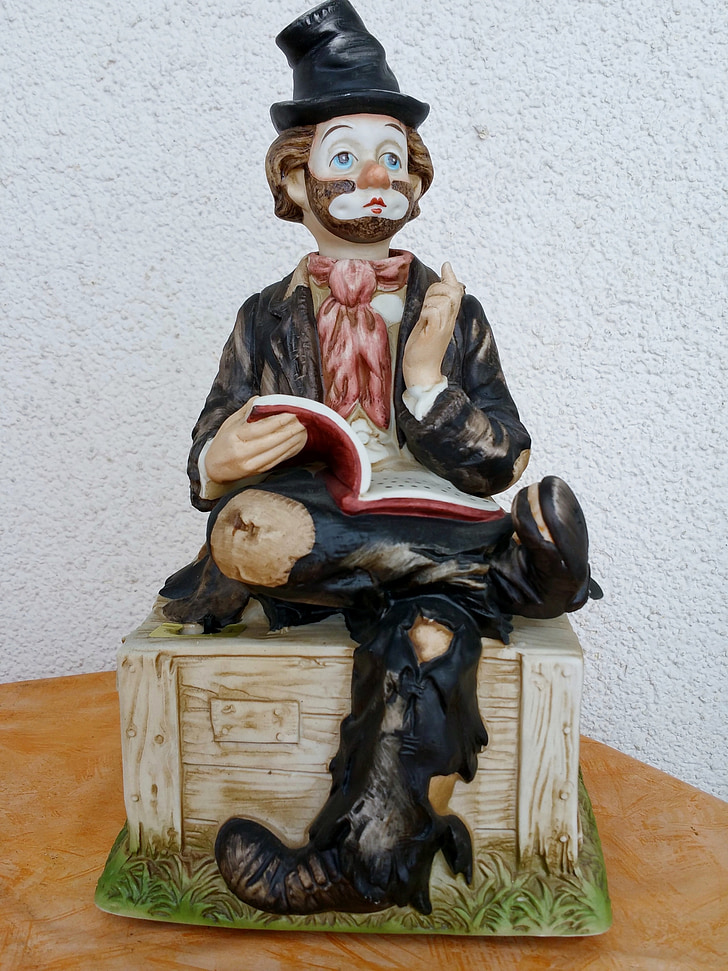 Statuette, Vagabund, Buch, lustig