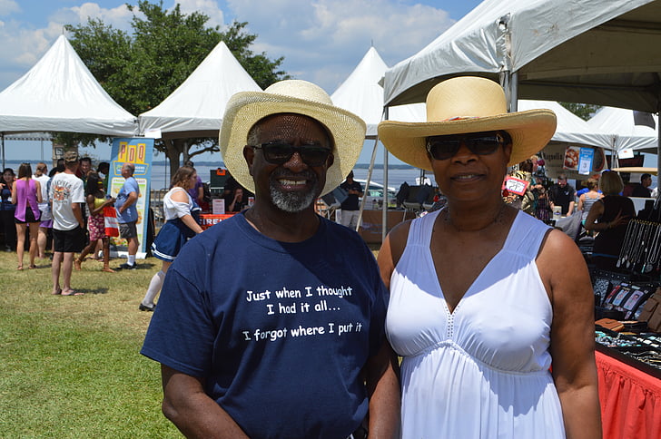 afro-américain, gens, Senior, couple, Festival, marché, État