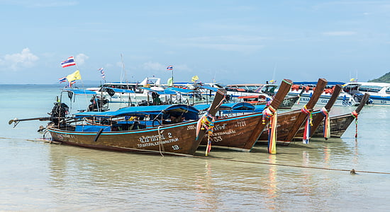 Phi phi island tour, Phuket, Thailand, stranden, träbåtar, havet, vatten