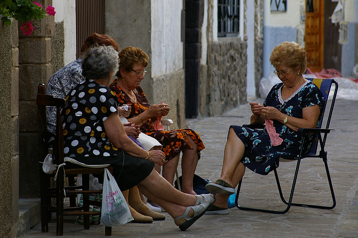 Spanyol, menjahit, Perempuan, Umur