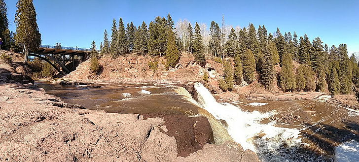 Gooseberry falls, Minnesota, chute d’eau, printemps, fonte des neiges, fonte des glaces, Rive-Nord