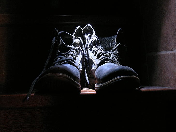 kingad, vana, kulunud, retro, jalatsid, nahast, paari