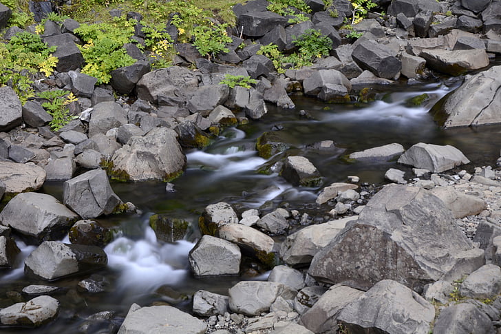 jossa sijaitsee Svartifossin ainutlaatuinen, vesiputous, maisema, Islanti, Luonto, Cliff, Skaftafellin kansallispuisto