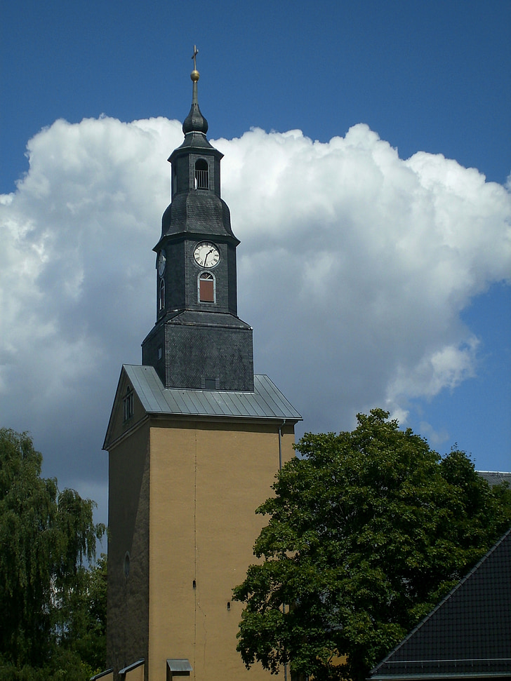 Brand-erbisdorf, horské městečko, kostelní věž