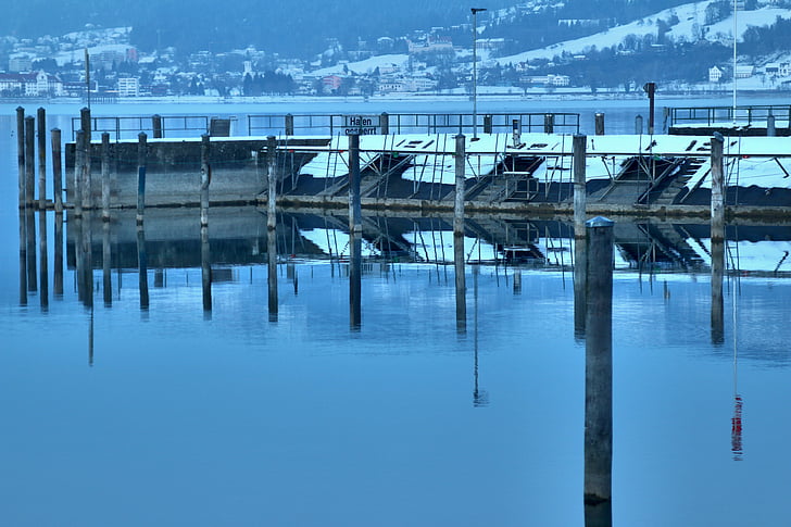 Bodenjärvi, Bregenz, talvi, Port, kylmä luonto, ilta, Itävalta