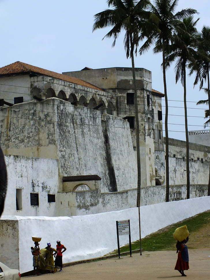 africa, african history, african monument, slave fortress, ghana, elmina, palm