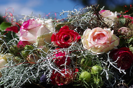 Florists, ziedu vainags, ziedu pušķis, rozes, mīlu, Flora, romantika