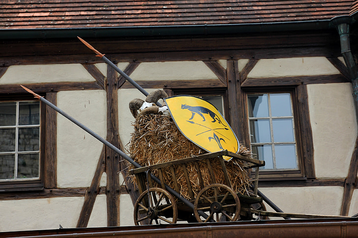 stroller, dare, hay wagon, hay, lances, burg katzenstein, castle