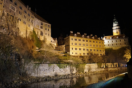 tsjekkisk krumlov, Tsjekkia, slottet, på natten, monument, UNESCO, historie