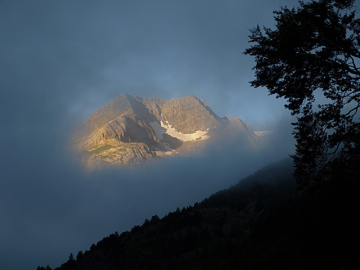 Dawn, molnet, Mountain, Pyrénées, Gavarnie, landskap, Cirque