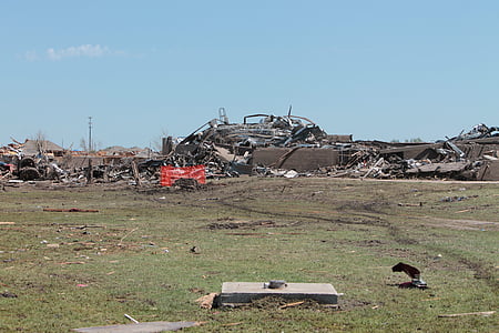 Tornado, vernietiging, Moore, Oklahoma, Briarwood school, ramp, ruïne