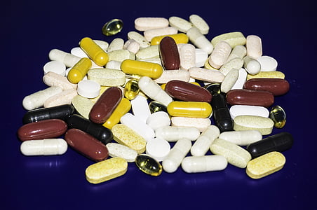 vitamines, dose quotidienne, Supplément, Capsule, tablette, mesure corrective, santé