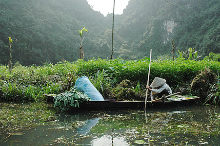 Vietnam, Kültür, altı düz nehir kayığı