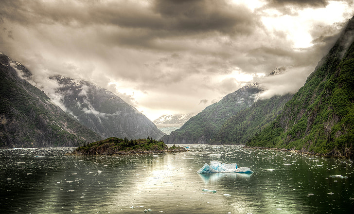 fjord de Tracy arm, Alaska, Juneau, montagnes, Scenic, neige, roches