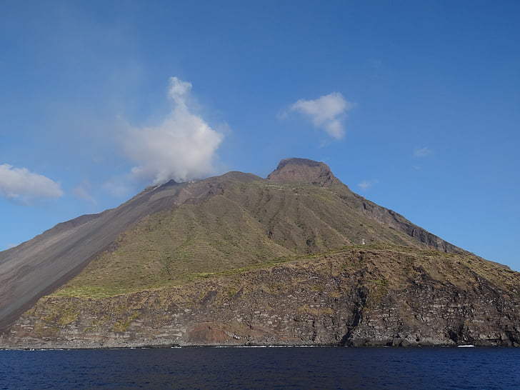 stromboli, aeolian, lipari, islands, volcano, volcanism, active