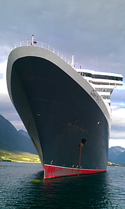 Koningin vrolijk, groot schip, Noorwegen, fjord