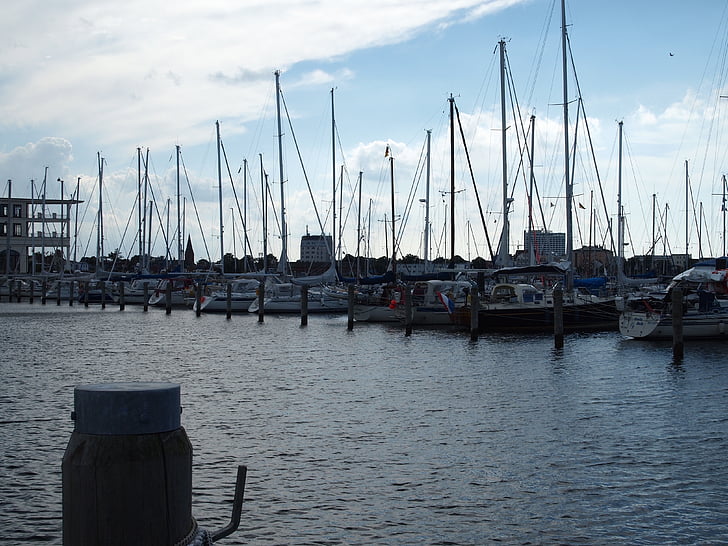 Marina, Warnemünde, Gemi direkleri, alacakaranlık, tekneler, su, Deniz