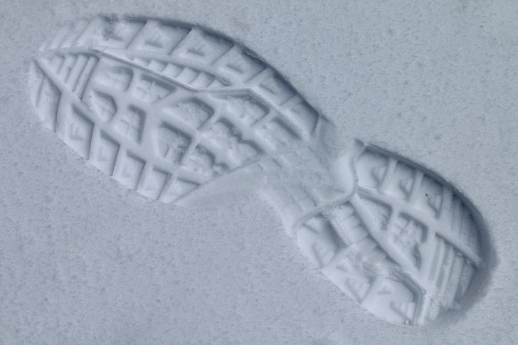 footprint, profile, in the snow, shoe sole profile, trace, no people, close-up