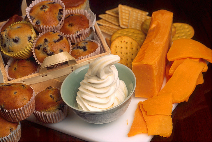 snacks, ost, kiks, Soft serveres ice cream, blåbærmuffins, mad, frokost